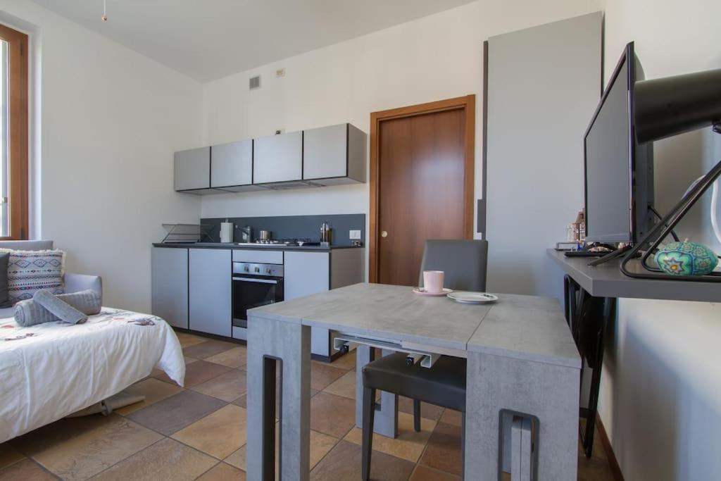 Fabulous Studio In Monza 15 Km To Milan City Centre Екстер'єр фото