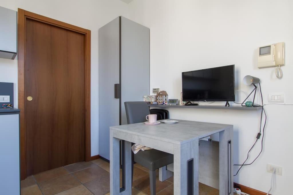 Fabulous Studio In Monza 15 Km To Milan City Centre Екстер'єр фото